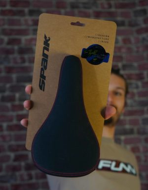 Selle SPOON SNIF noir édition Sam Reynolds